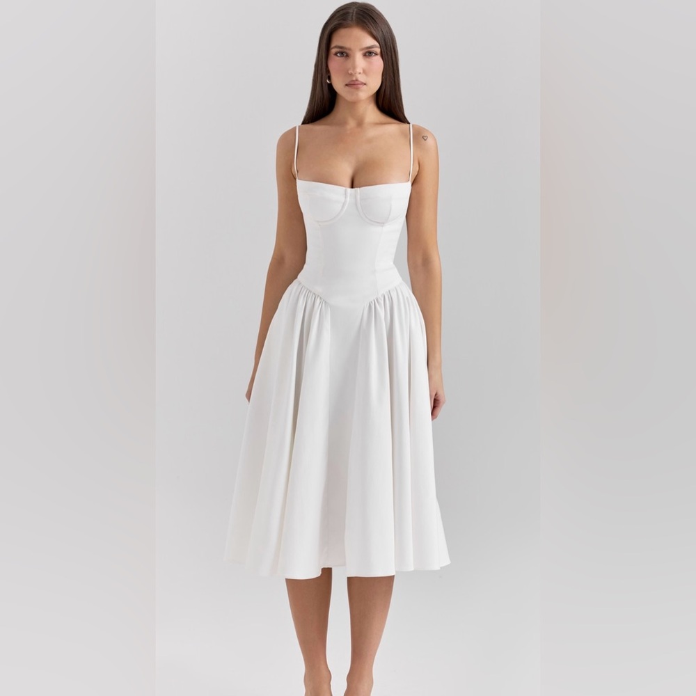 SOLD House of CB Samaria Midi Dress BNIB and all tags attached
White (MED) - Picture 1 of 8
